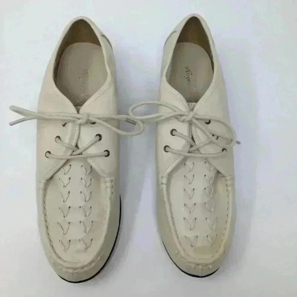 Angel Steps Moccasin Bone Women Size 9.5m Shoes - Picture 1 of 8